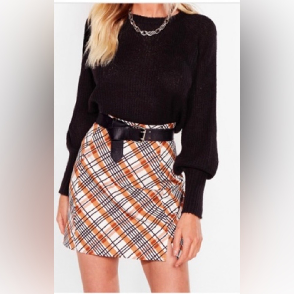 Check split leg mini skirt camel